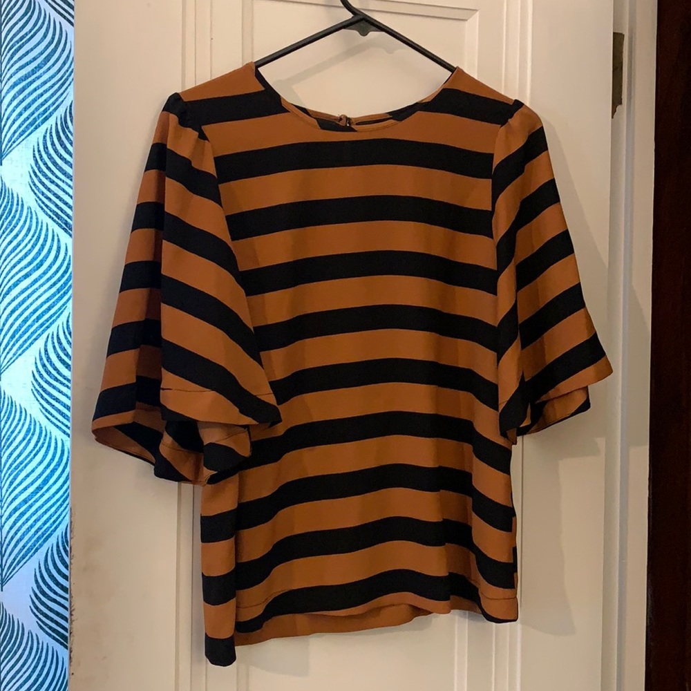 Camel and black stripe blouse with flowy sleeves. Size Small.